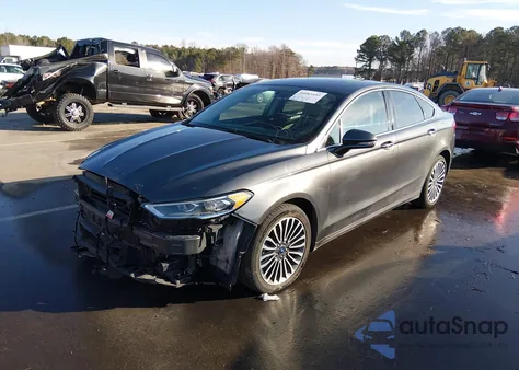 2018 Ford Fusion Titanium z USA, uszkodzony, nr VIN 3FA6P0D9XJR188547